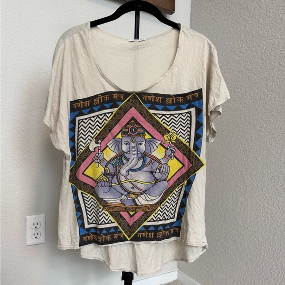Graphic Elephant Print T-Shirt - 100% Cotton - Picture 1 of 8
